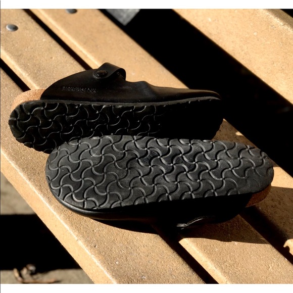 Reserved! Birkenstock Oil Leather Black Clog Mule - Picture 5 of 9